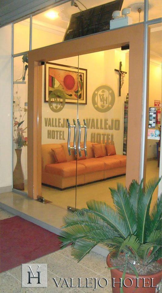 Vallejo Hotel Huaquillas Exterior photo